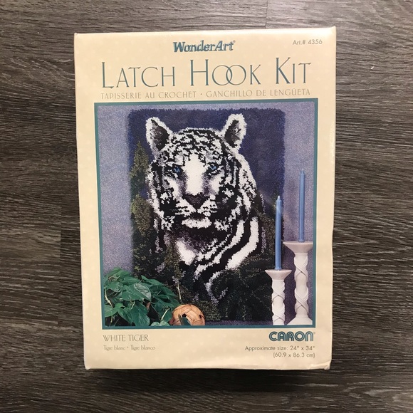 New Caron White Tiger Latch Hook Kit - Picture 1 of 5